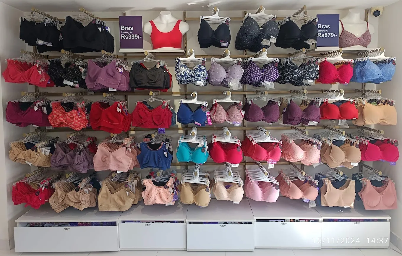 Van Heusen Innerwear and Athleisure